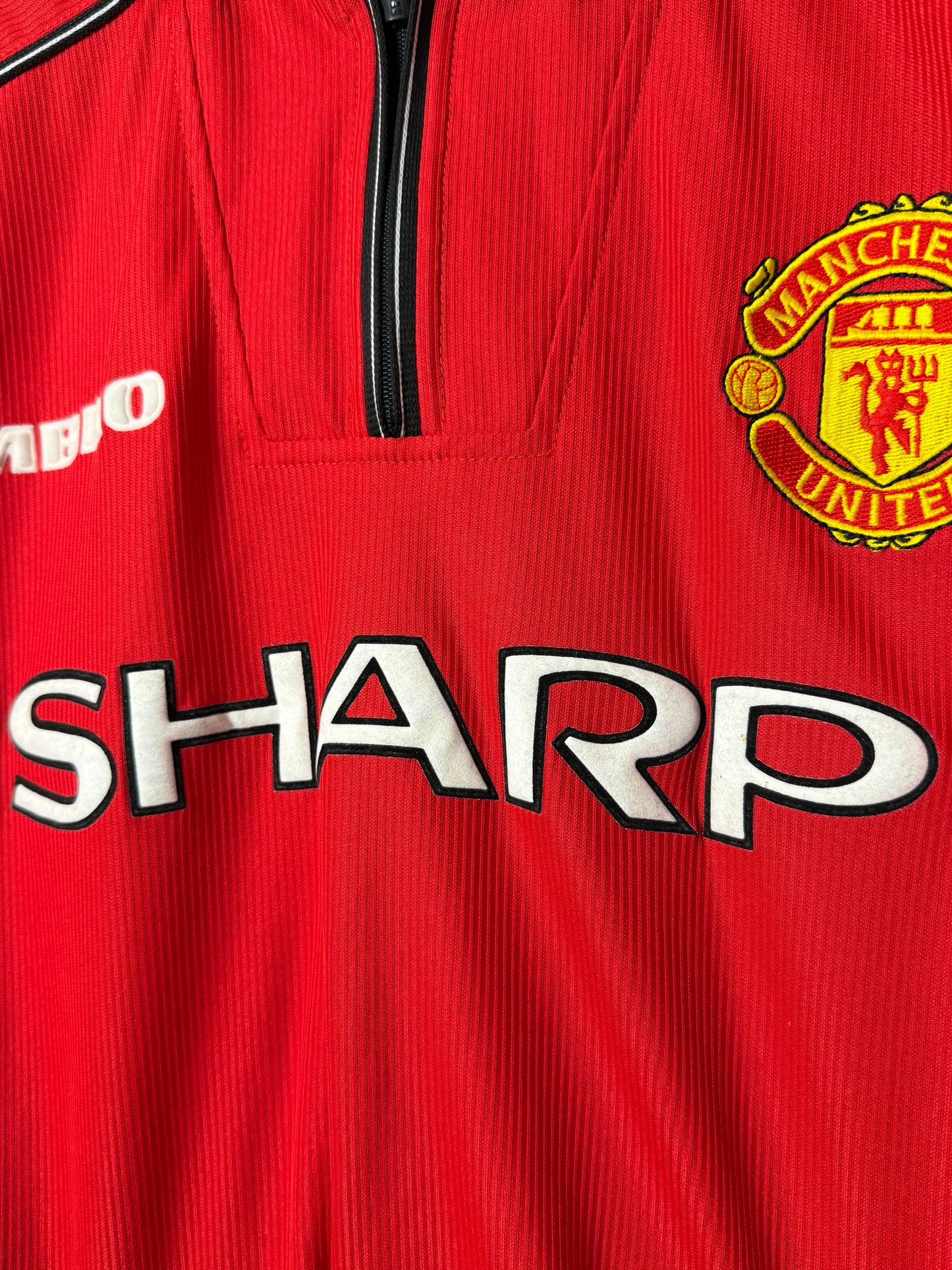 David Beckham Manchester United 1999-00 home football shirt (M)