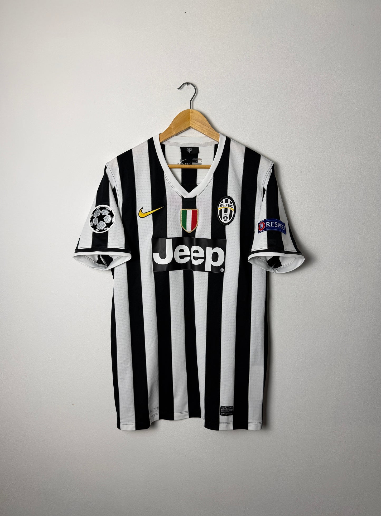 Paul Pogba Juventus FC 2013-14 home football shirt (L)