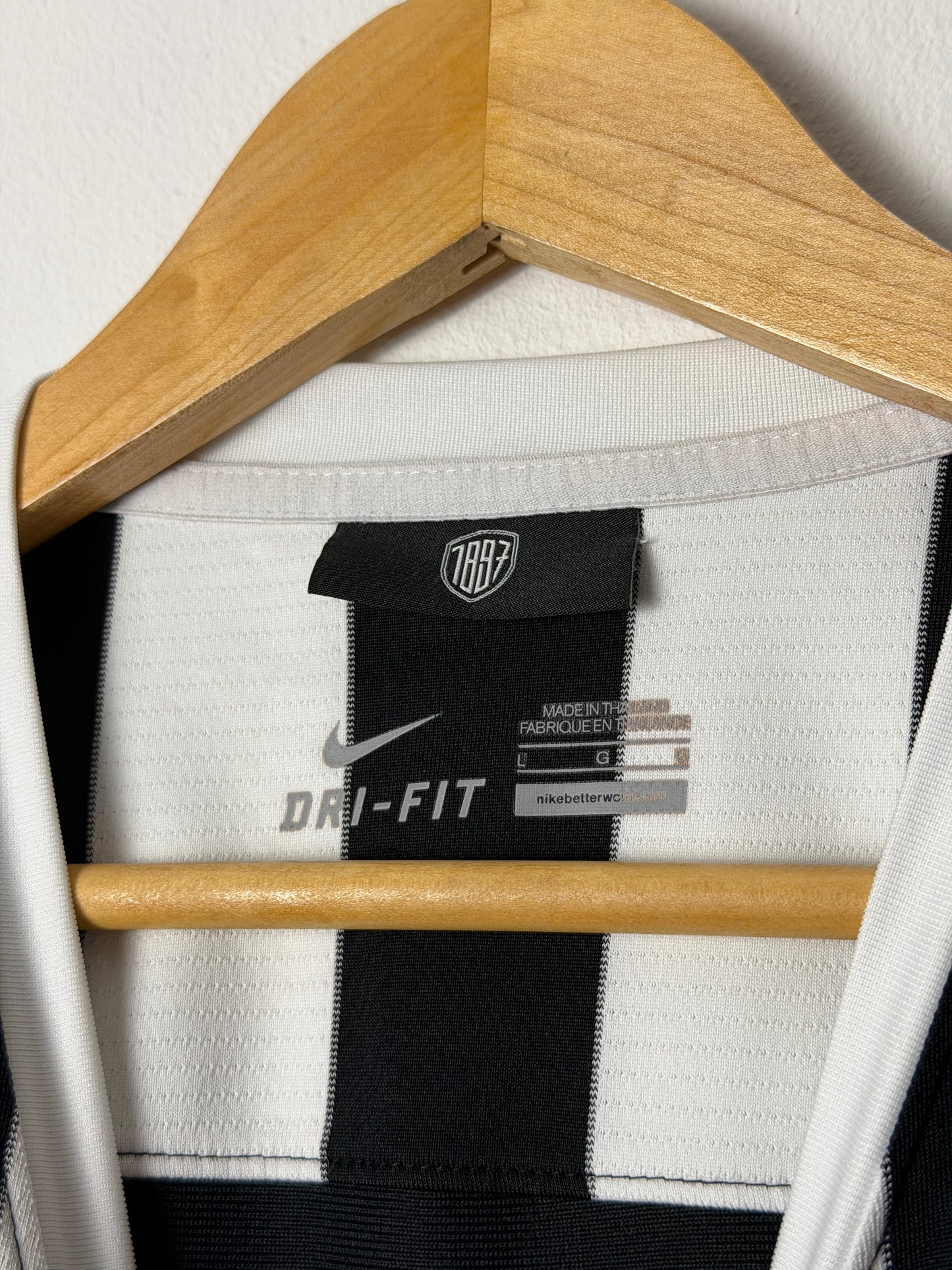 Paul Pogba Juventus FC 2013-14 home football shirt (L)