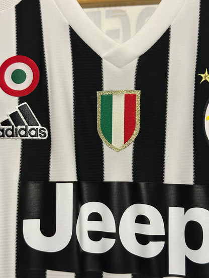 Paul Pogba Juventus FC 2015-16 home football shirt (M)
