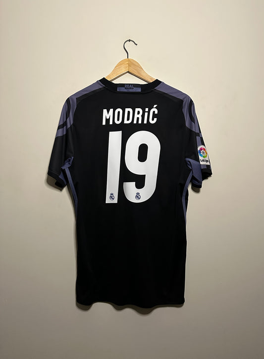 Luka Modric Real Madrid CF 2015-16 third football shirt (M)