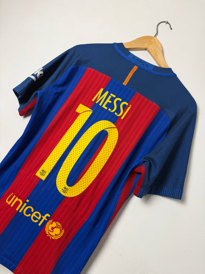 Lionel Messi FC Barcelona 2016-17 AEROSWIFT home football shirt (M)