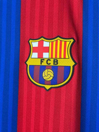 Lionel Messi FC Barcelona 2016-17 AEROSWIFT home football shirt (M)