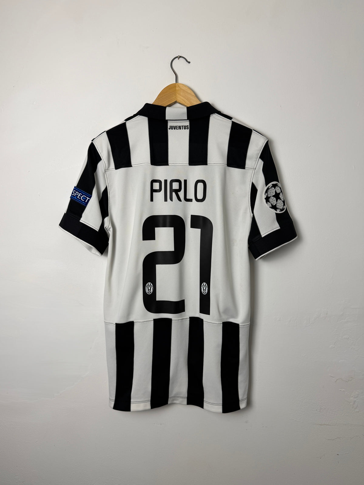 Andrea Pirlo Juventus FC 2014-15 home football shirt (M)
