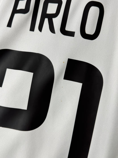 Andrea Pirlo Juventus FC 2014-15 home football shirt (M)