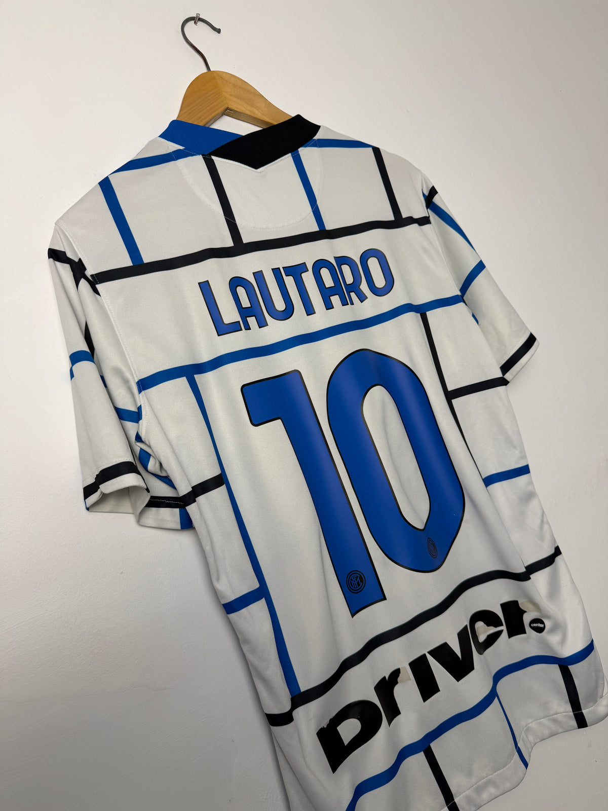 Lautaro Martinez Inter Milan 2020-21 away football shirt (M)