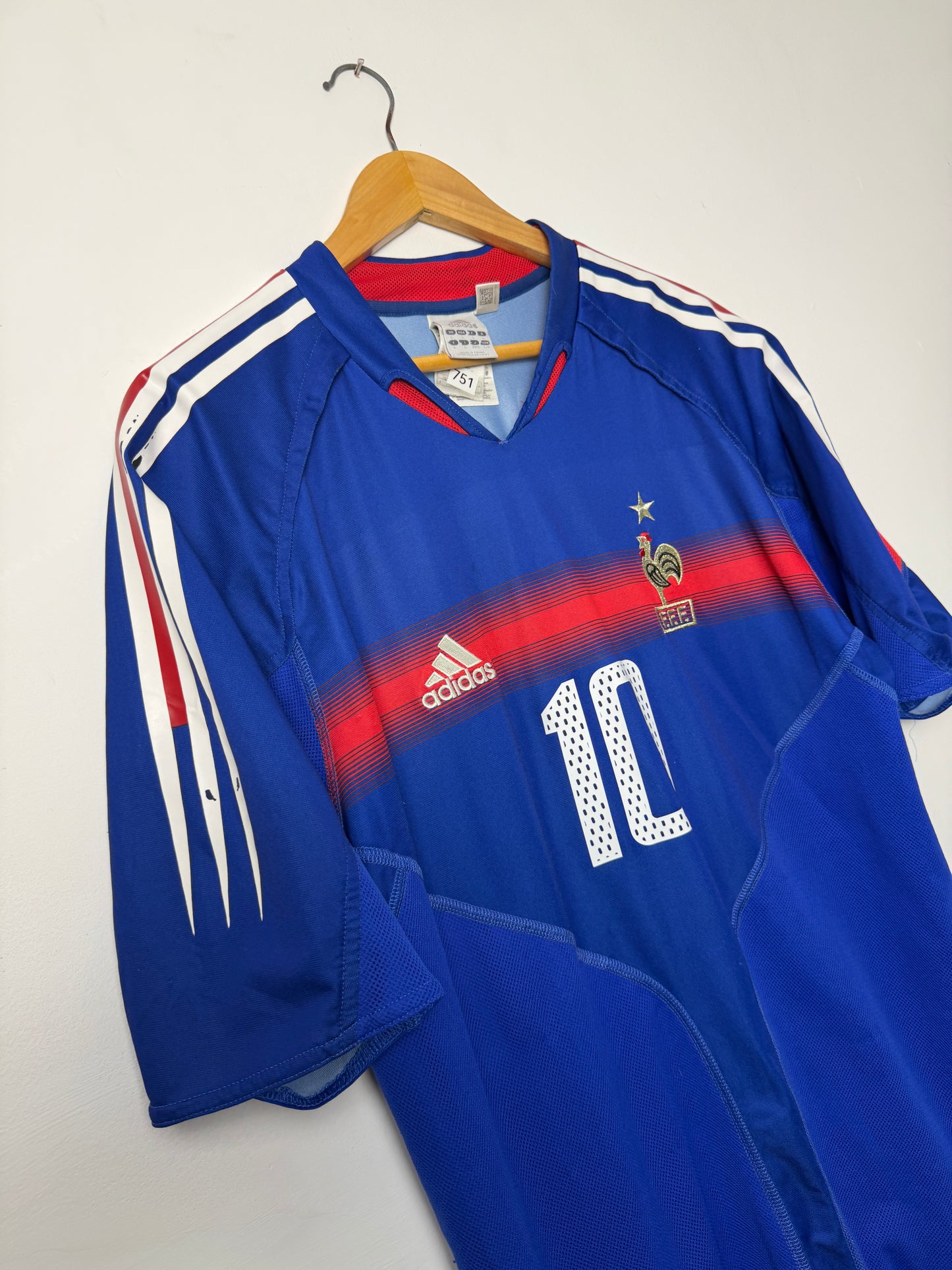 Zinedine Zidane France 2004 home football shirt (L)
