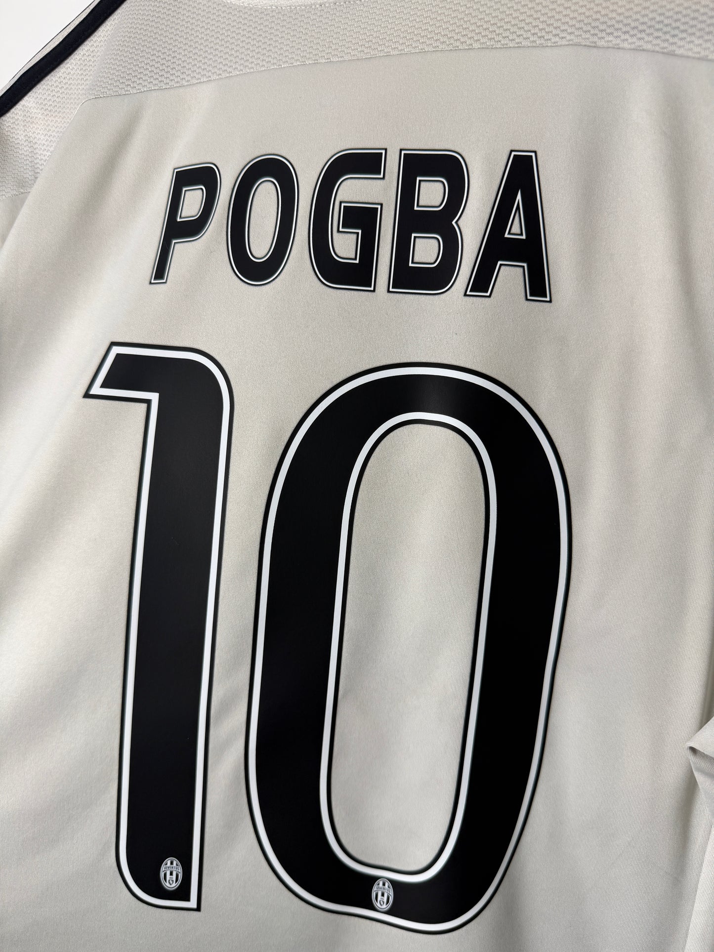 Paul Pogba 2015-16 home football shirt (L)