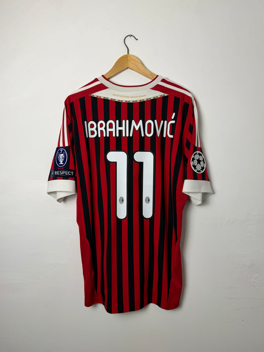 Zlatan Ibrahimovic AC Milan 2011-12 home football shirt (XL)