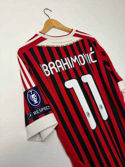 Zlatan Ibrahimovic AC Milan 2011-12 home football shirt (XL)