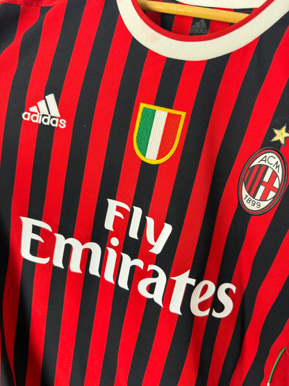 Zlatan Ibrahimovic AC Milan 2011-12 home football shirt (XL)