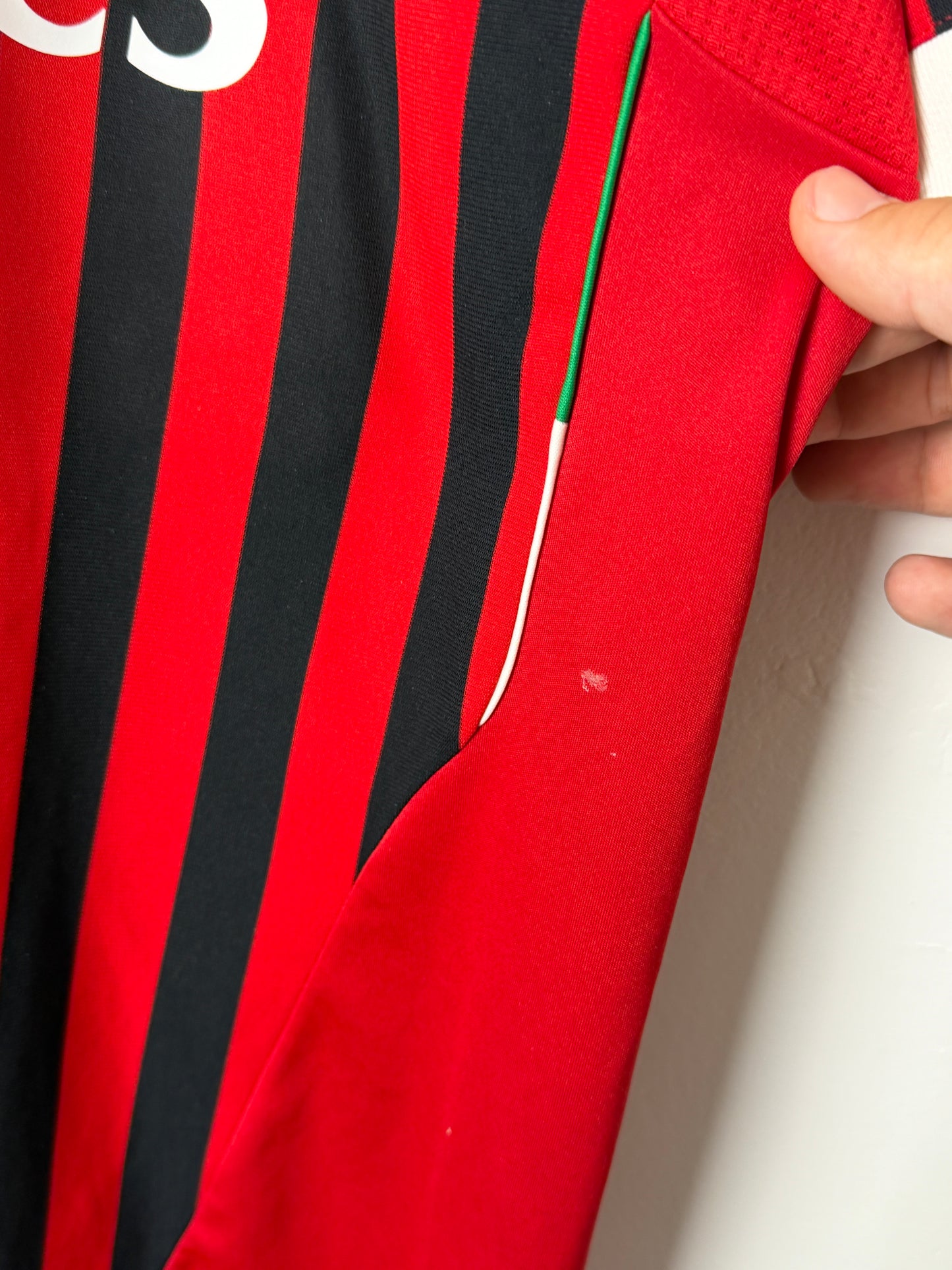 Zlatan Ibrahimovic AC Milan 2011-12 home football shirt (XL)