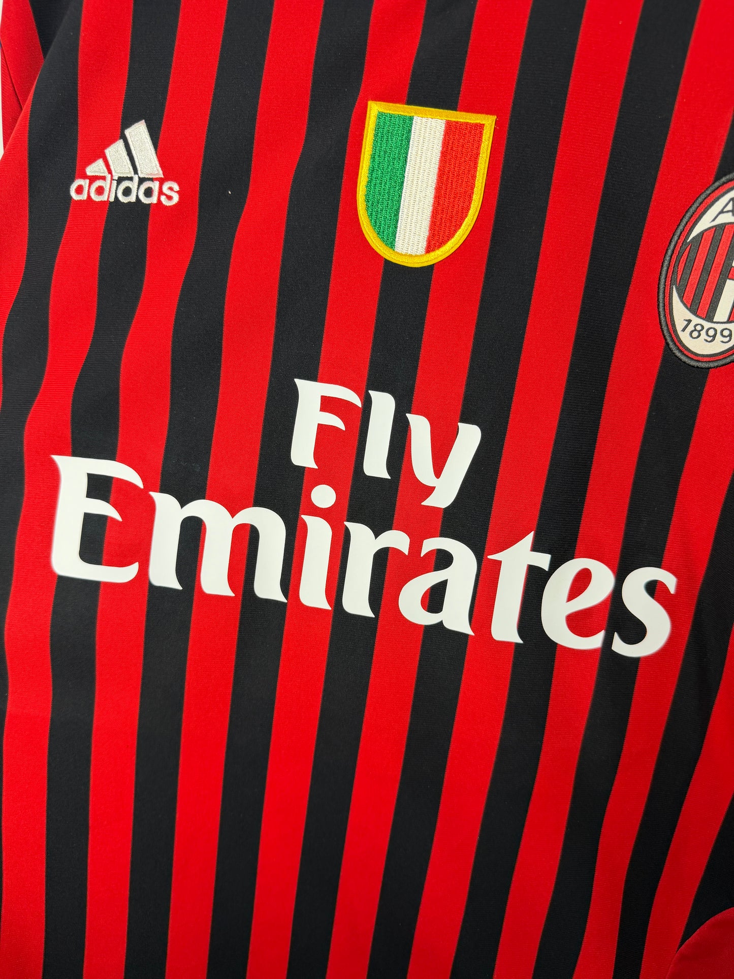 Zlatan Ibrahimovic AC Milan 2011-12 home football shirt (XL)