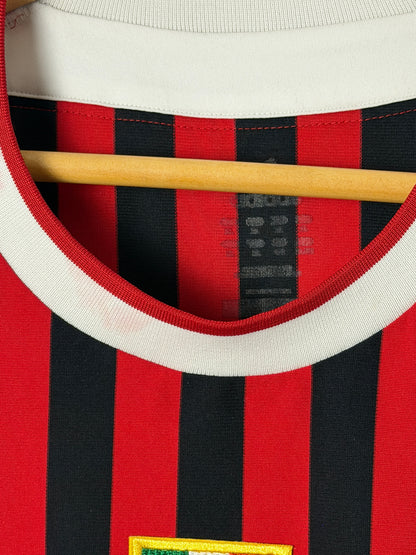 Zlatan Ibrahimovic AC Milan 2011-12 home football shirt (XL)