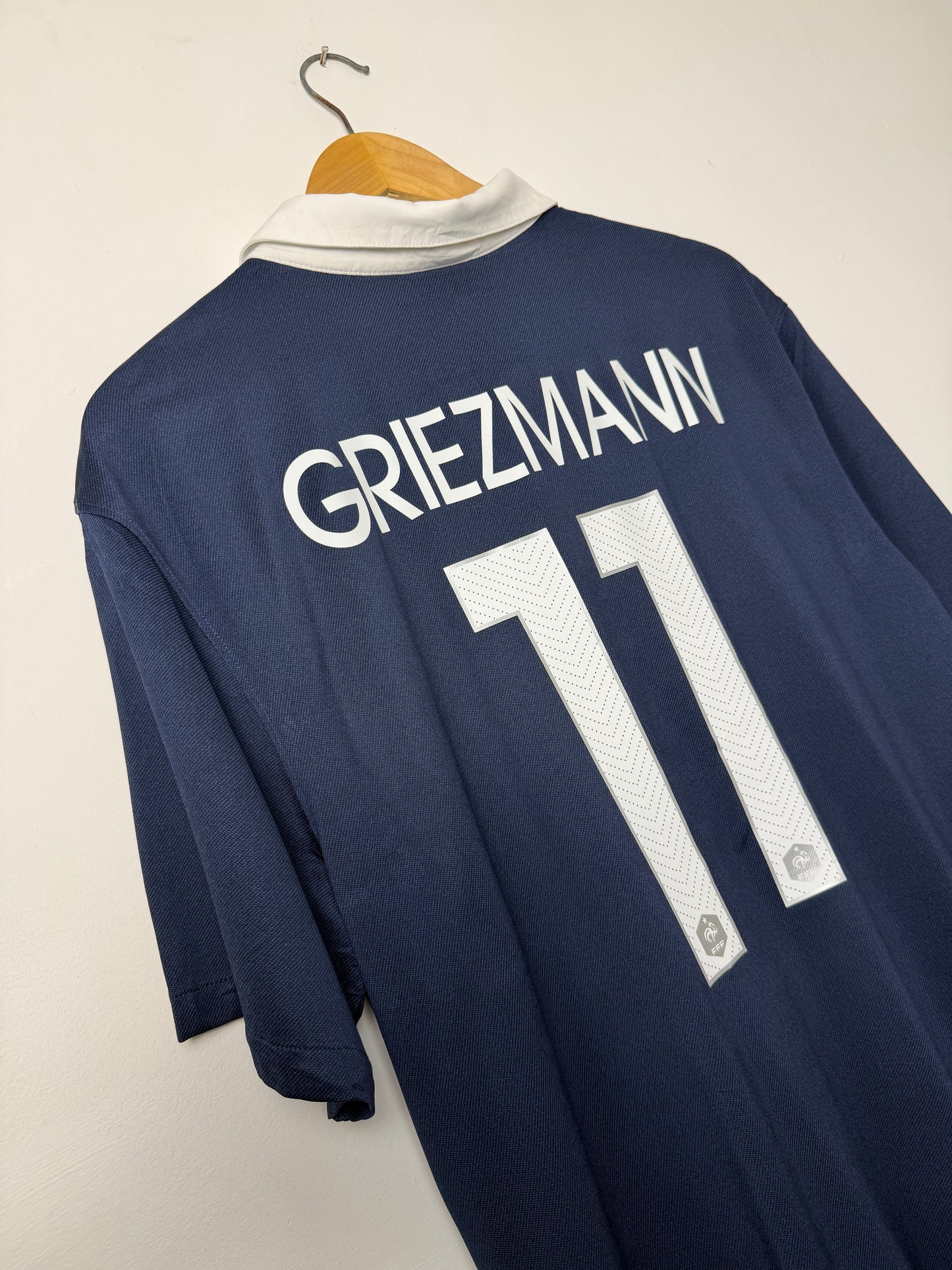 Antoine Griezmann France 2014 home football shirt (XL)