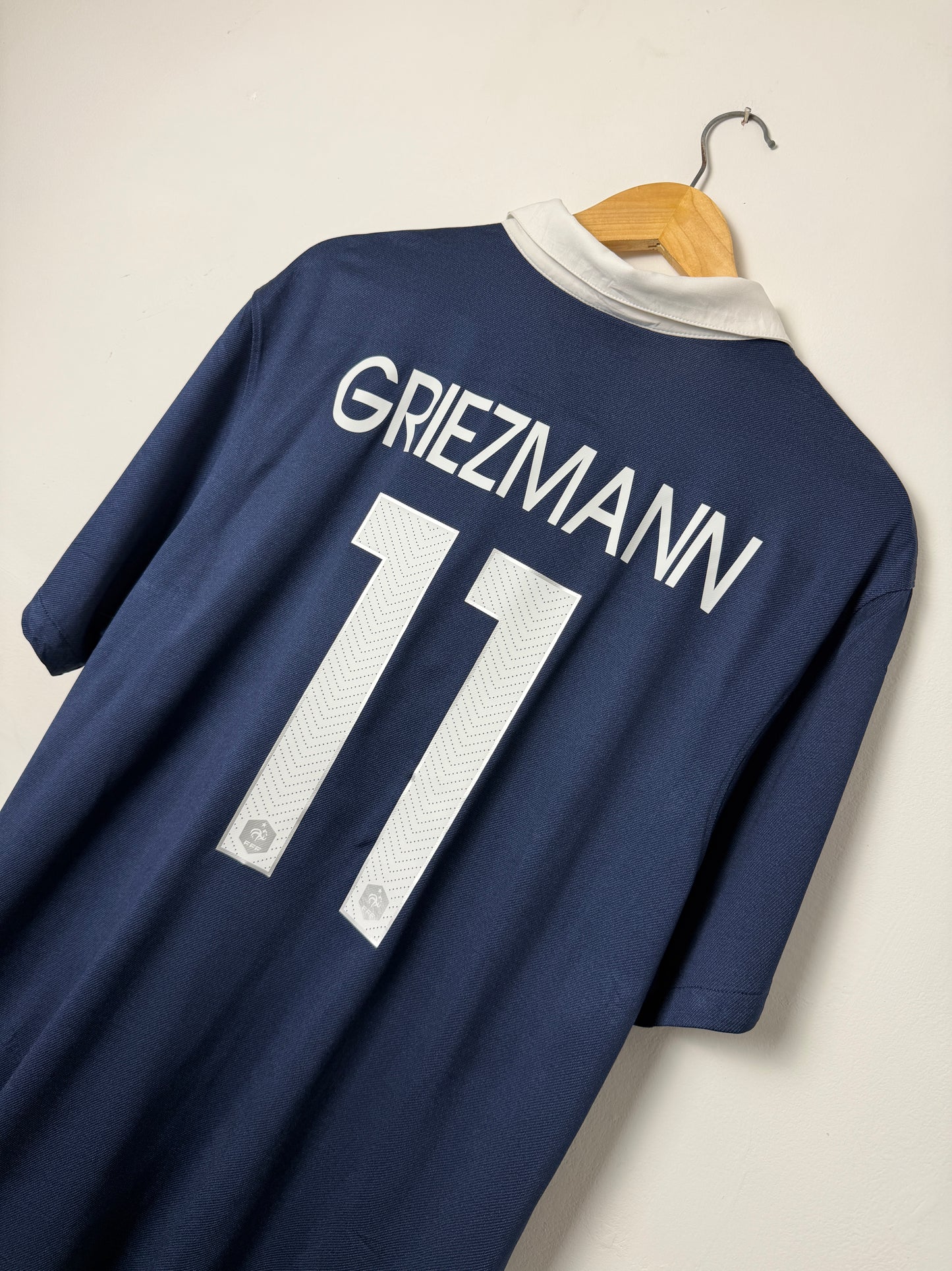 Antoine Griezmann France 2014 home football shirt (XL)