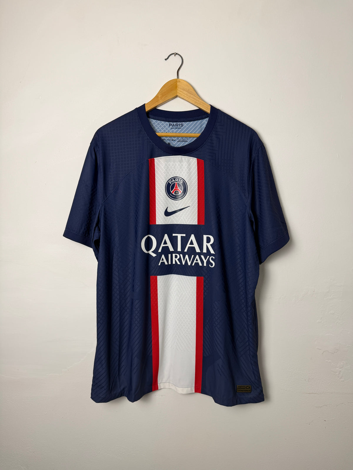 Lionel Messi PSG 2022-23 Dri Fit ADV home football shirt (XL)