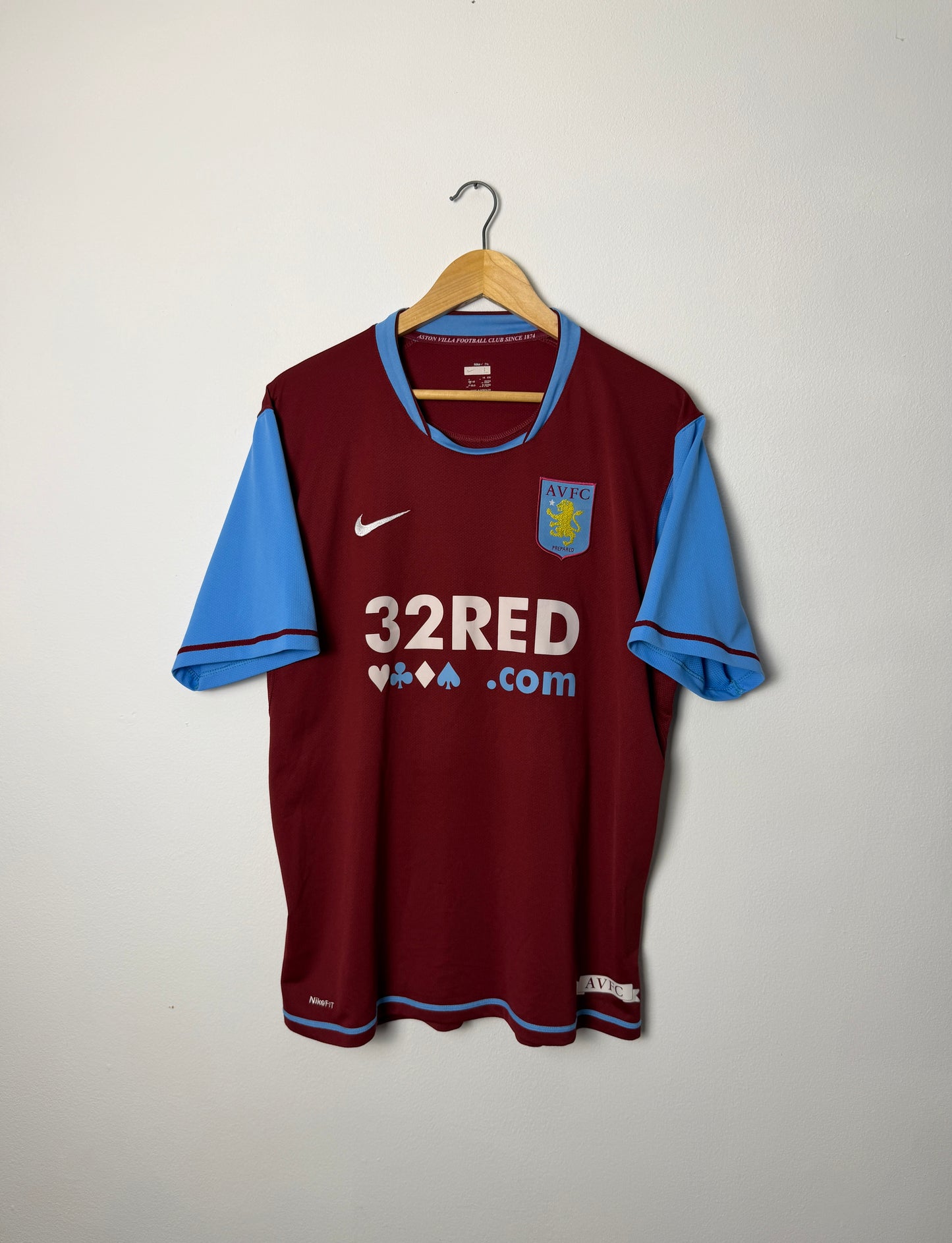 Ashley Young Aston Villa 2007-08 home football shirt (L)