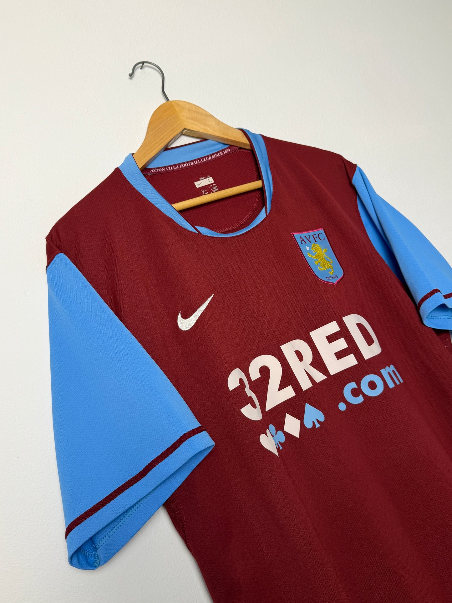 Ashley Young Aston Villa 2007-08 home football shirt (L)