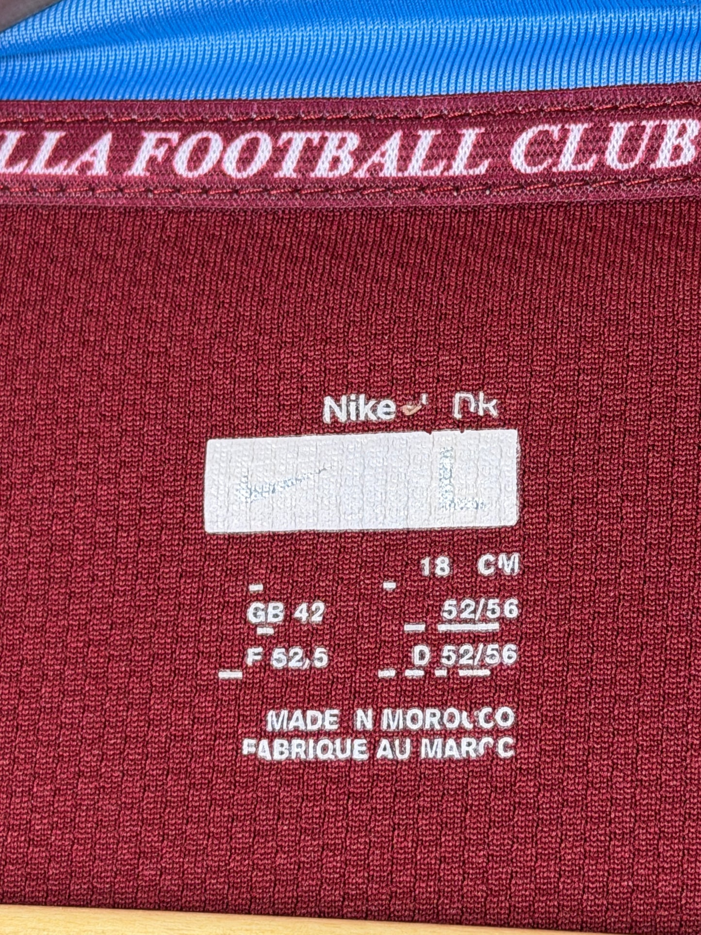 Ashley Young Aston Villa 2007-08 home football shirt (L)