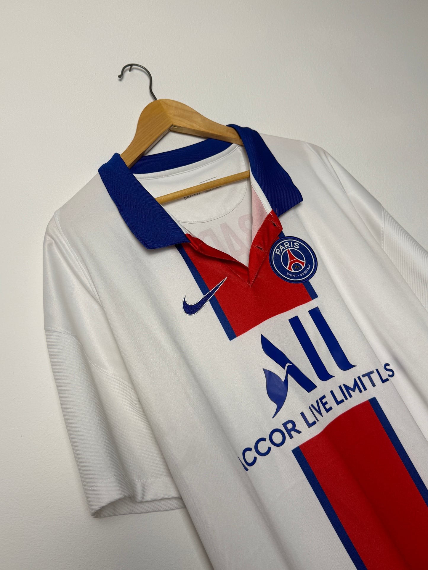 Kylian Mbappe PSG 2020-21 away football shirt (XL)
