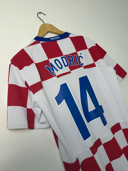 Luka Modric Croatia 2008 home football shirt (M)