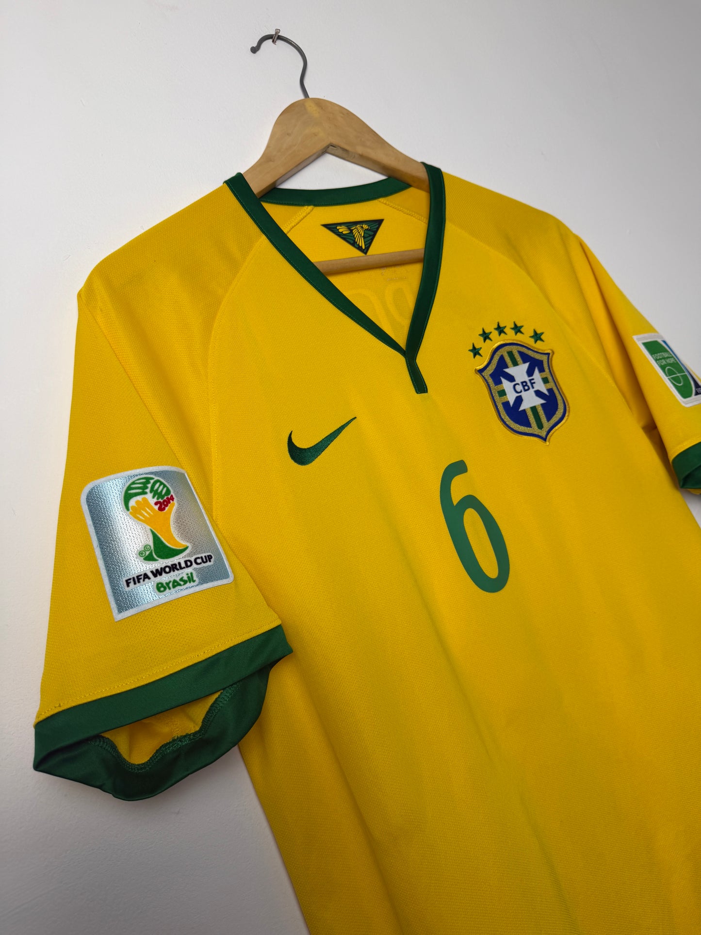 Marcelo Brazil 2014 World Cup home football shirt (M)