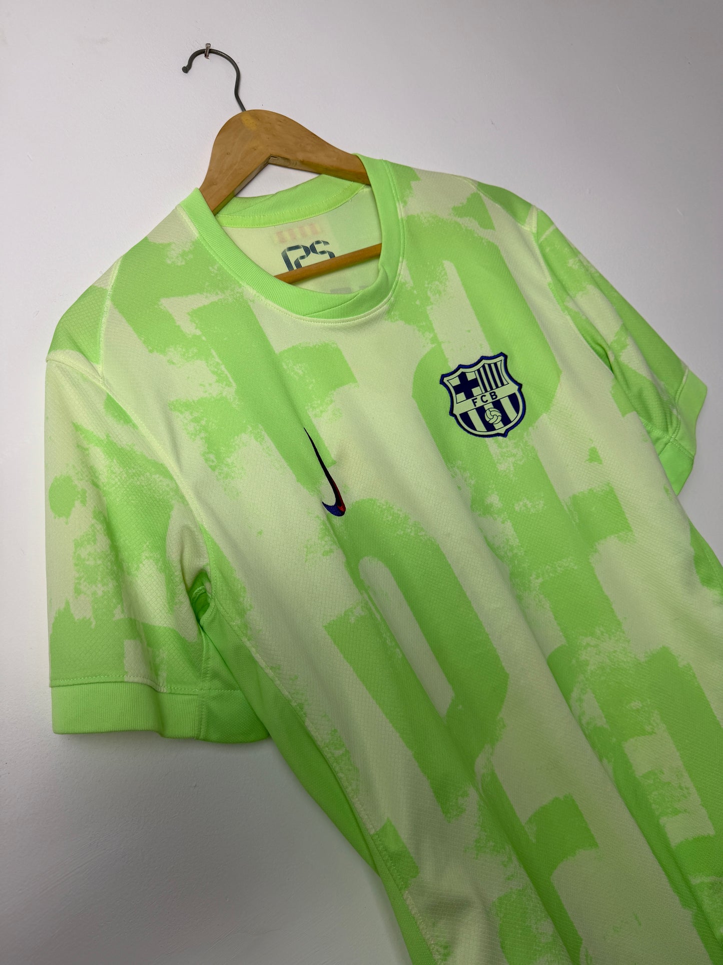 Lamine Yamal FC Barcelona 2024-15 third football shirt (M)