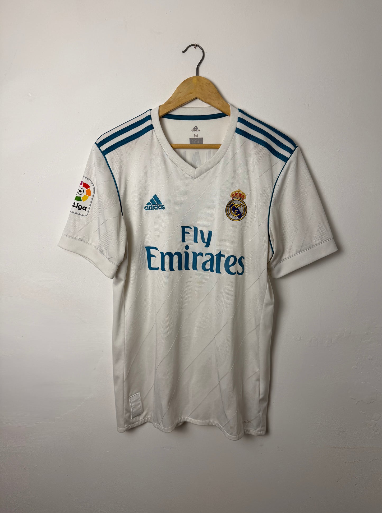 Cristiano Ronaldo Real Madrid CF 2017-18 home football shirt (M)