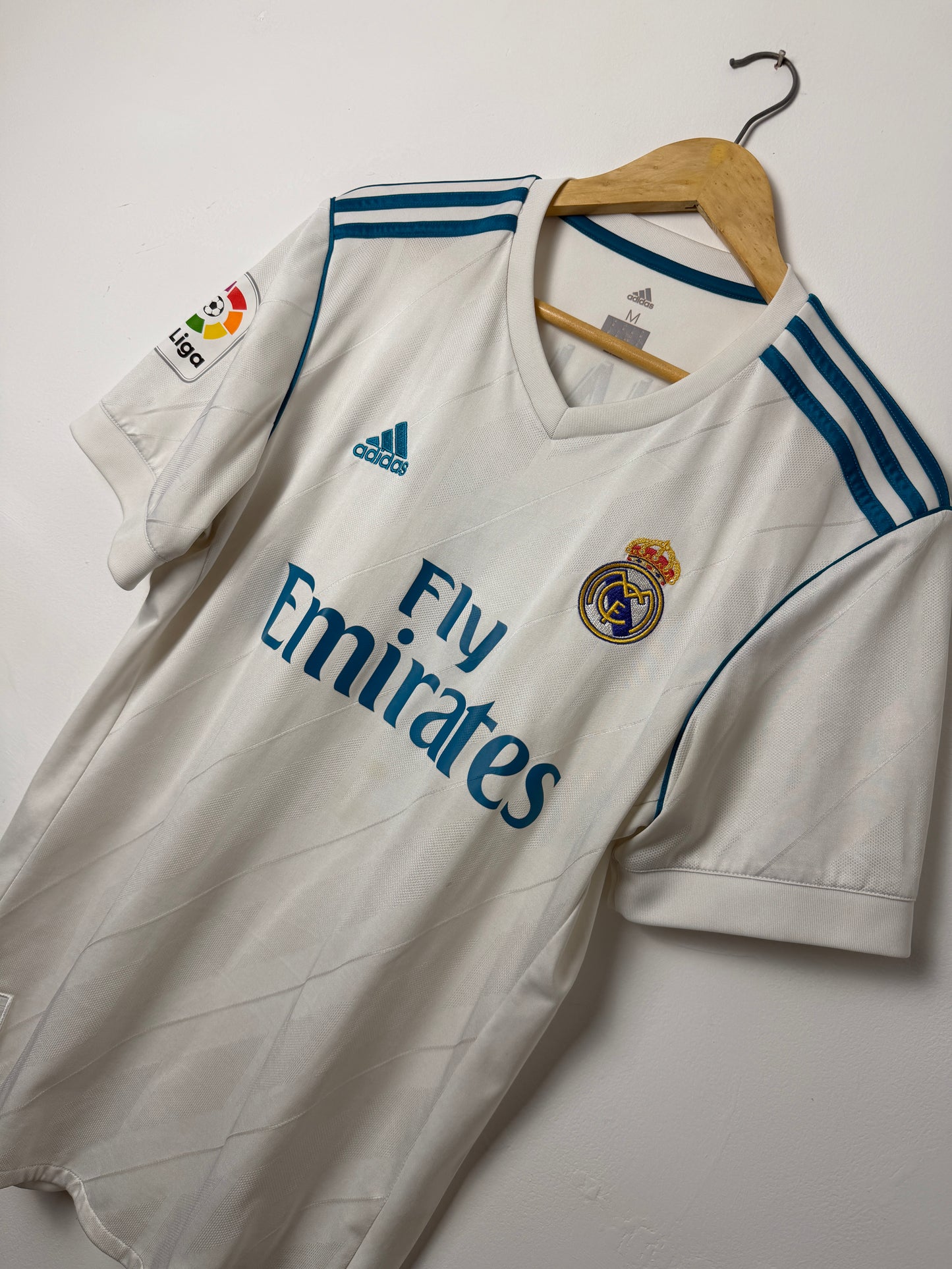 Cristiano Ronaldo Real Madrid CF 2017-18 home football shirt (M)