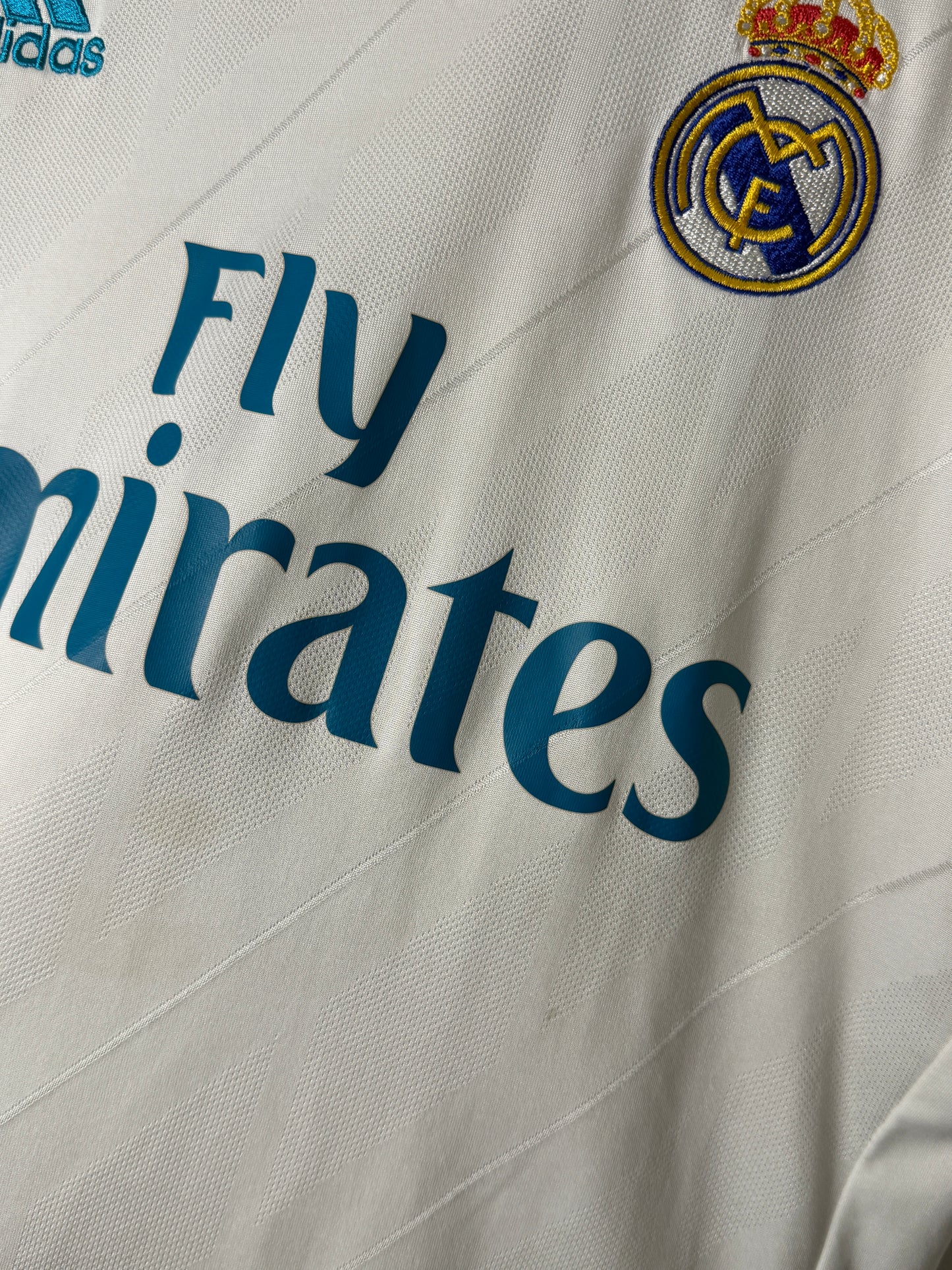 Cristiano Ronaldo Real Madrid CF 2017-18 home football shirt (M)