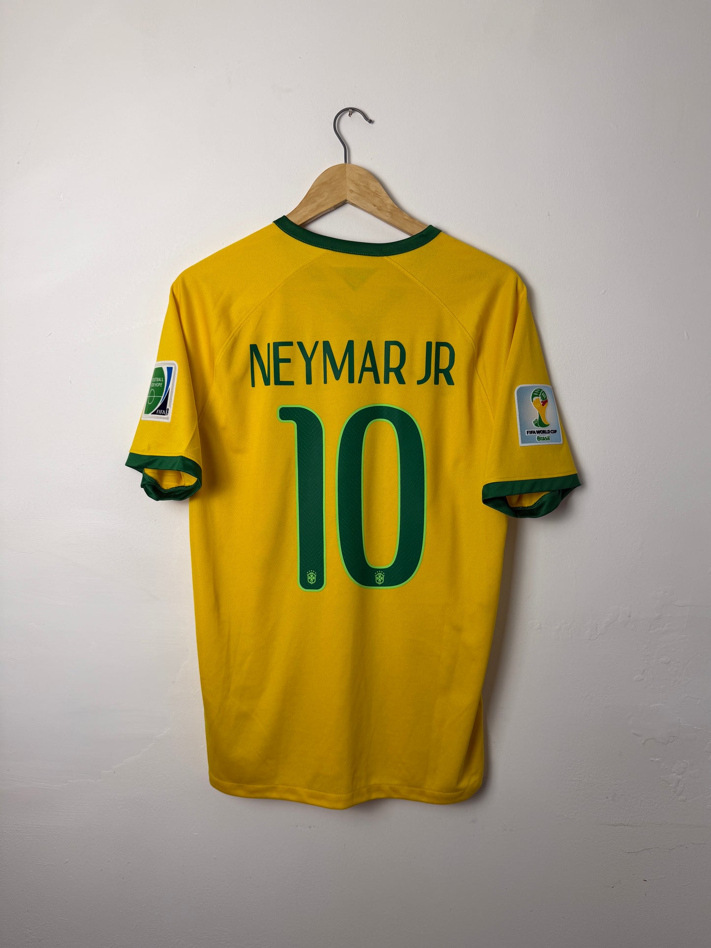Neymar JR Brazil 2014 World Cup home football shirt (M)