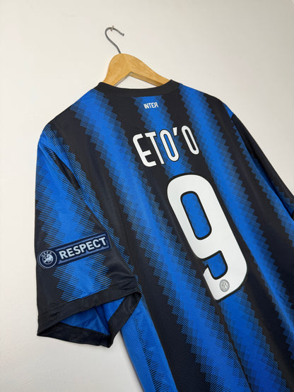 Samuel Eto'o Inter Milan 2010-11 home football shirt (L)