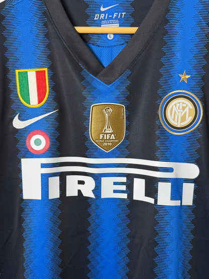 Samuel Eto'o Inter Milan 2010-11 home football shirt (L)