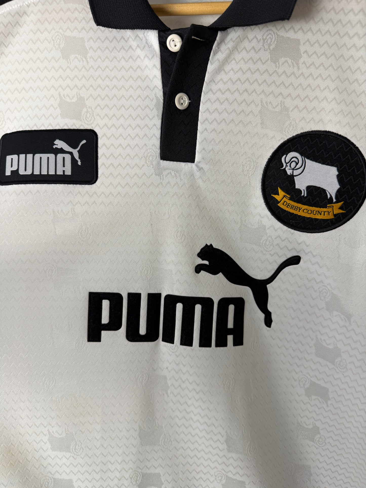 Derby County 1997-98 home football shirt (XL)