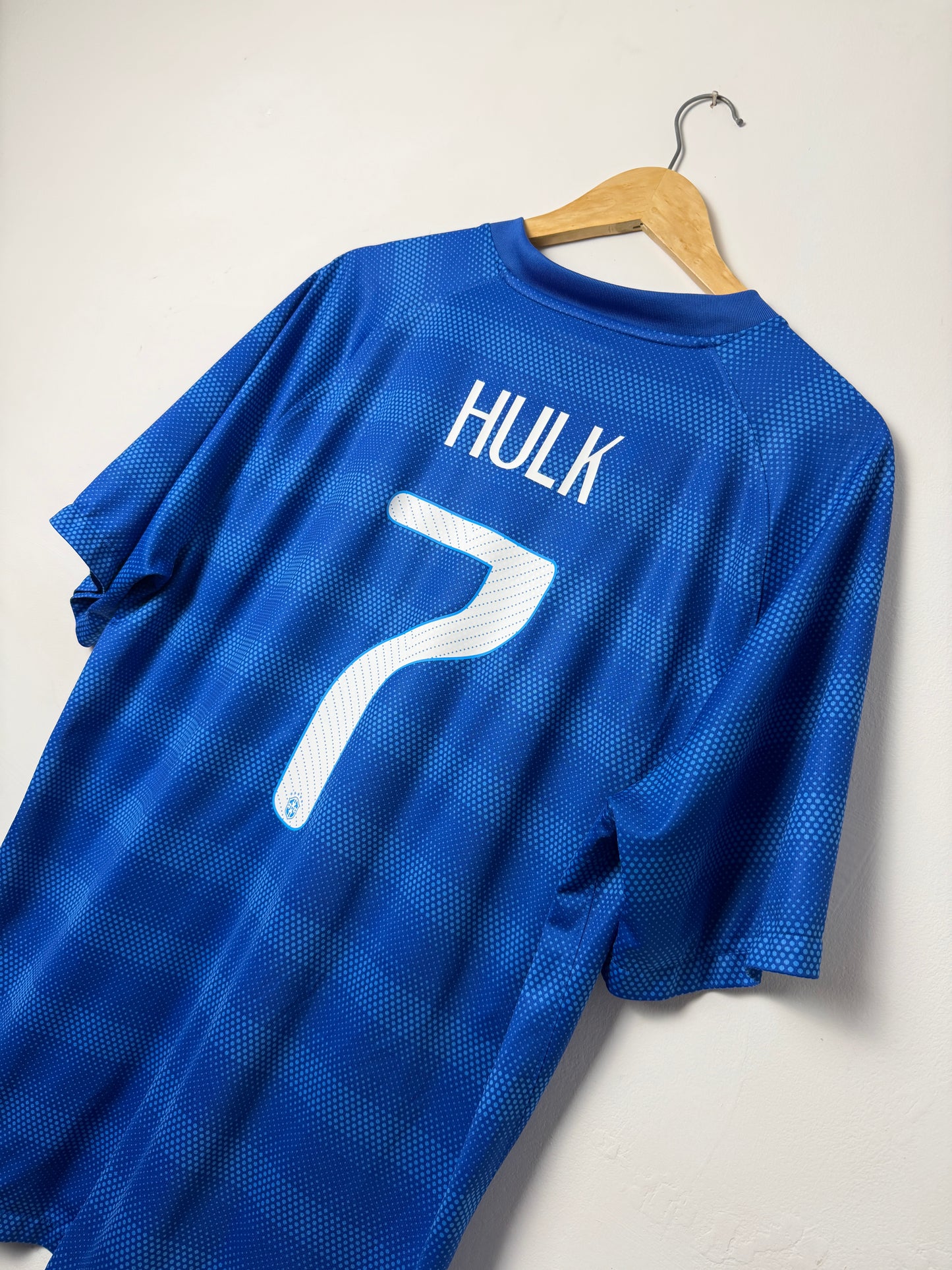 Hulk Brazil 2014 away football shirt (XL)