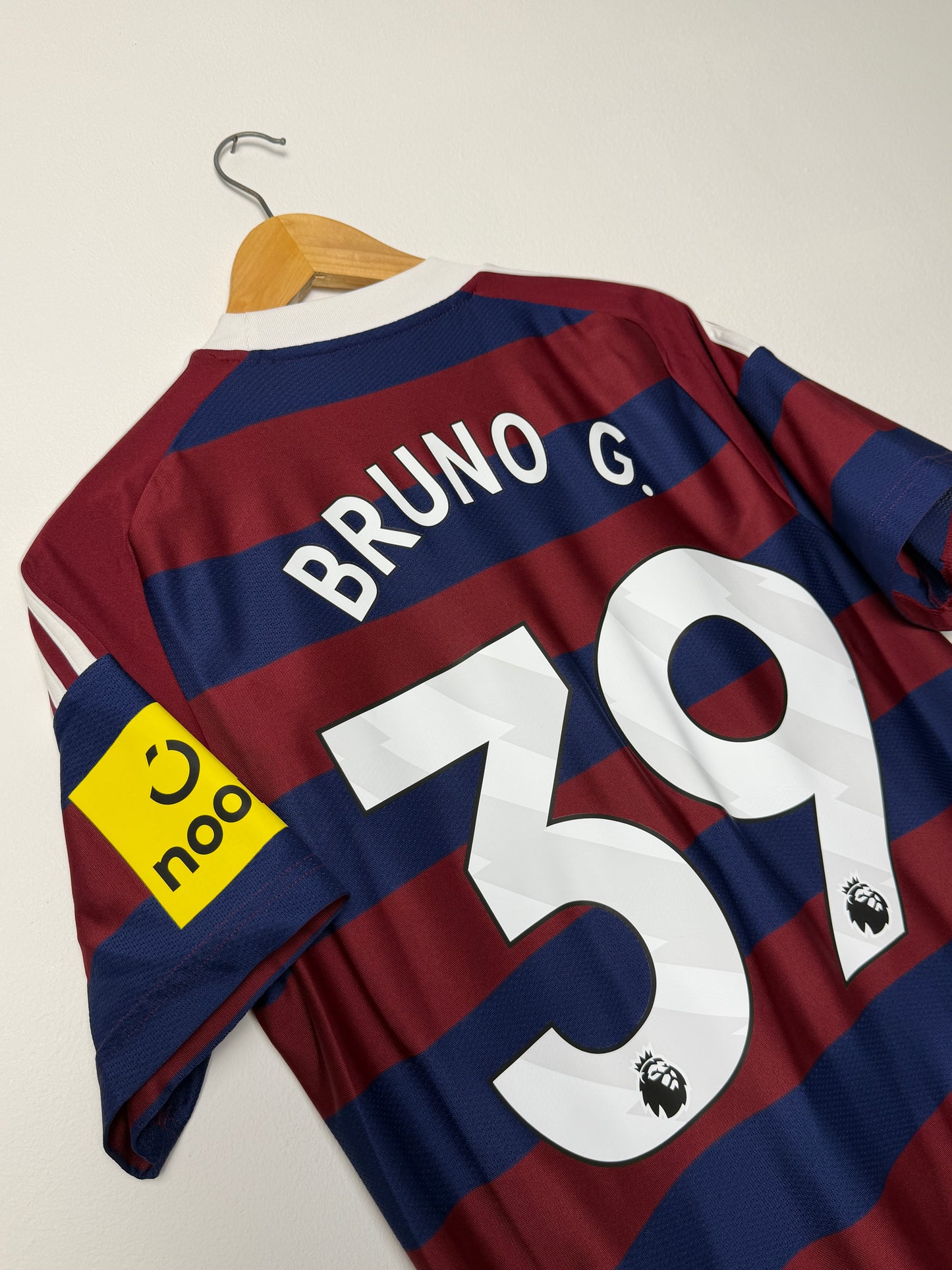Bruno Guimarães Newcastle FC 2024-25 away football shirt (M)