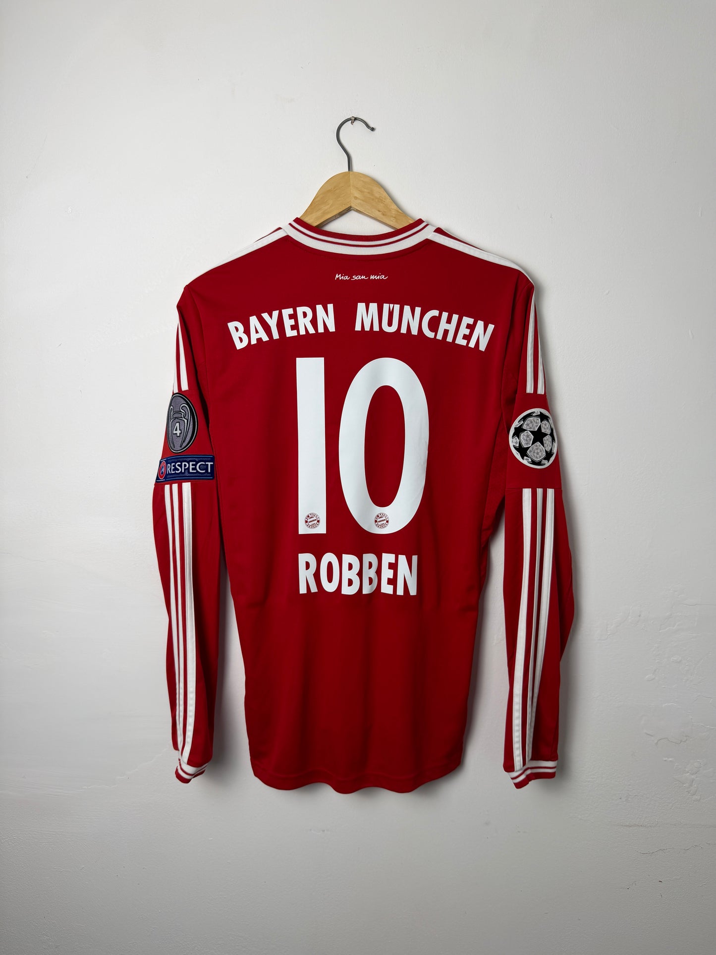 Arjen Robben FC Bayern Munich 2013-14 long sleeve home football shirt (S)