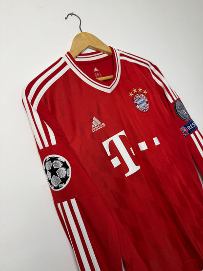 Arjen Robben FC Bayern Munich 2013-14 long sleeve home football shirt (S)