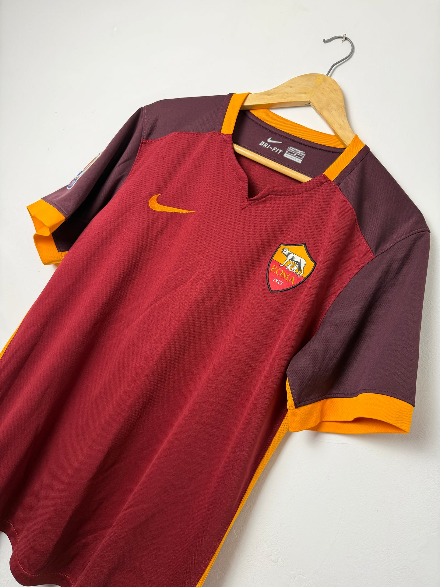 Francesco Totti AS Roma 2015-16 home football shirt (M)