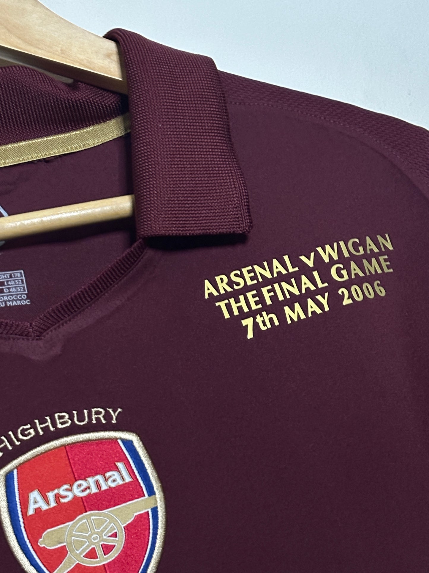 Thierry Henry Arsenal FC Highbury final game edition 2005-06 home football shirt (M)