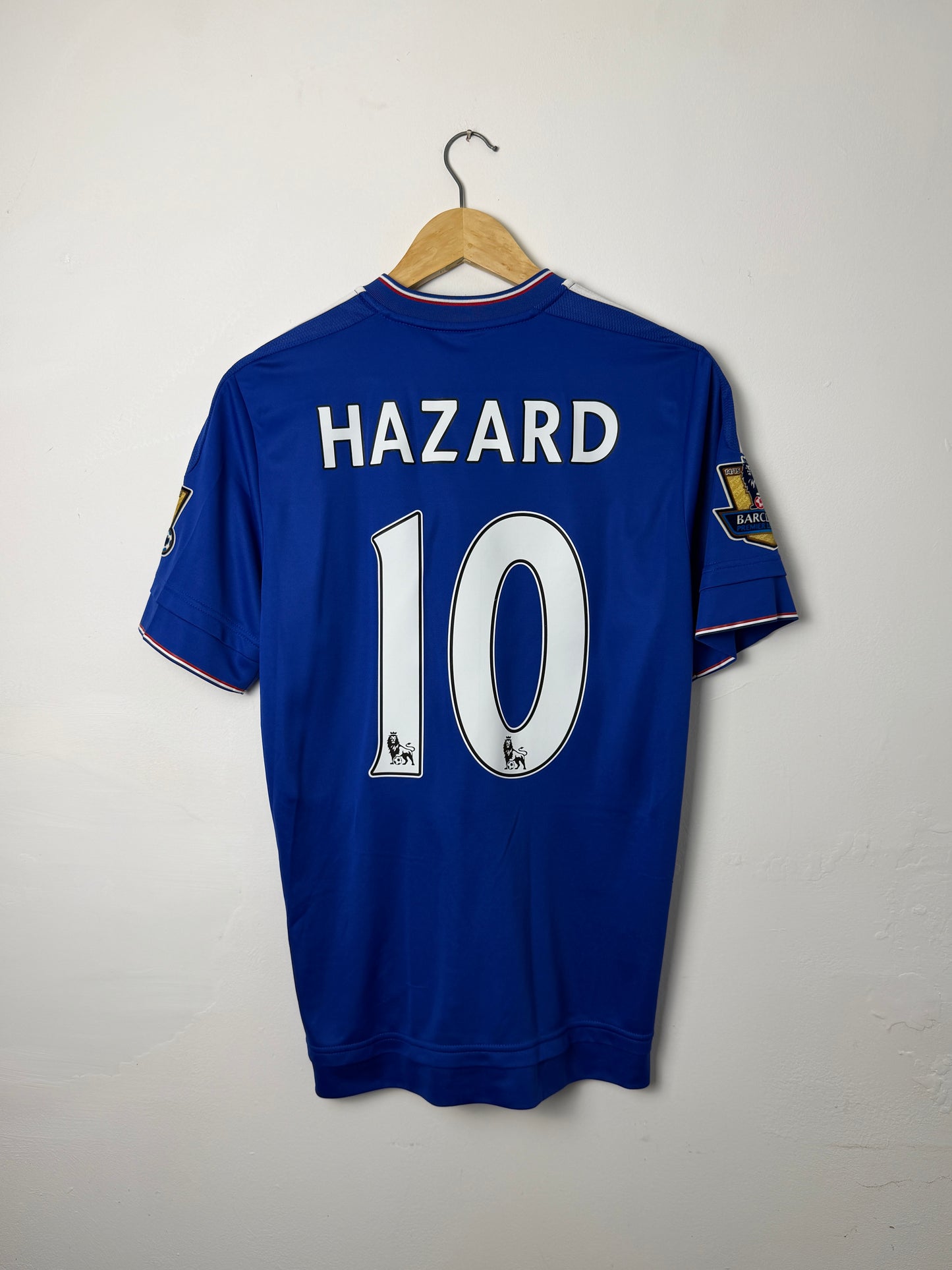 Eden Hazard Chelsea FC 2015-16 home football shirt (M)