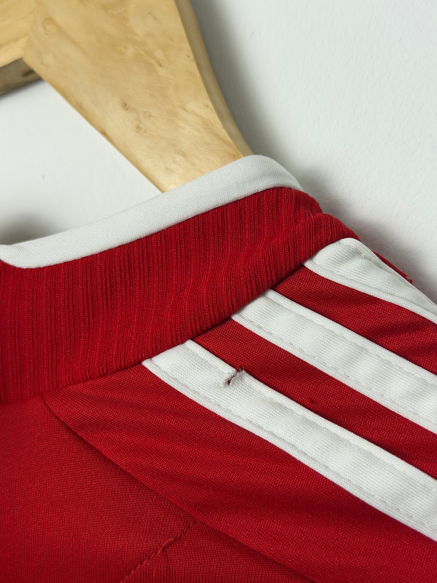 Fernando Torres Liverpool FC 2008-10 home football shirt (M)