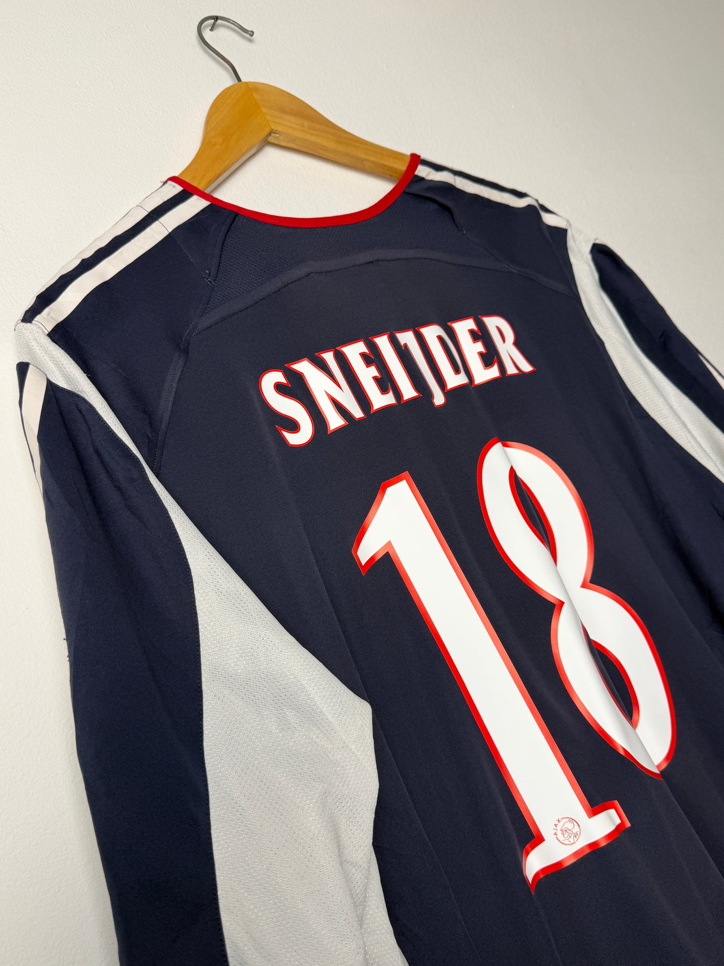 Wesley Sneijder Ajax 2005-06 away football shirt (XL)