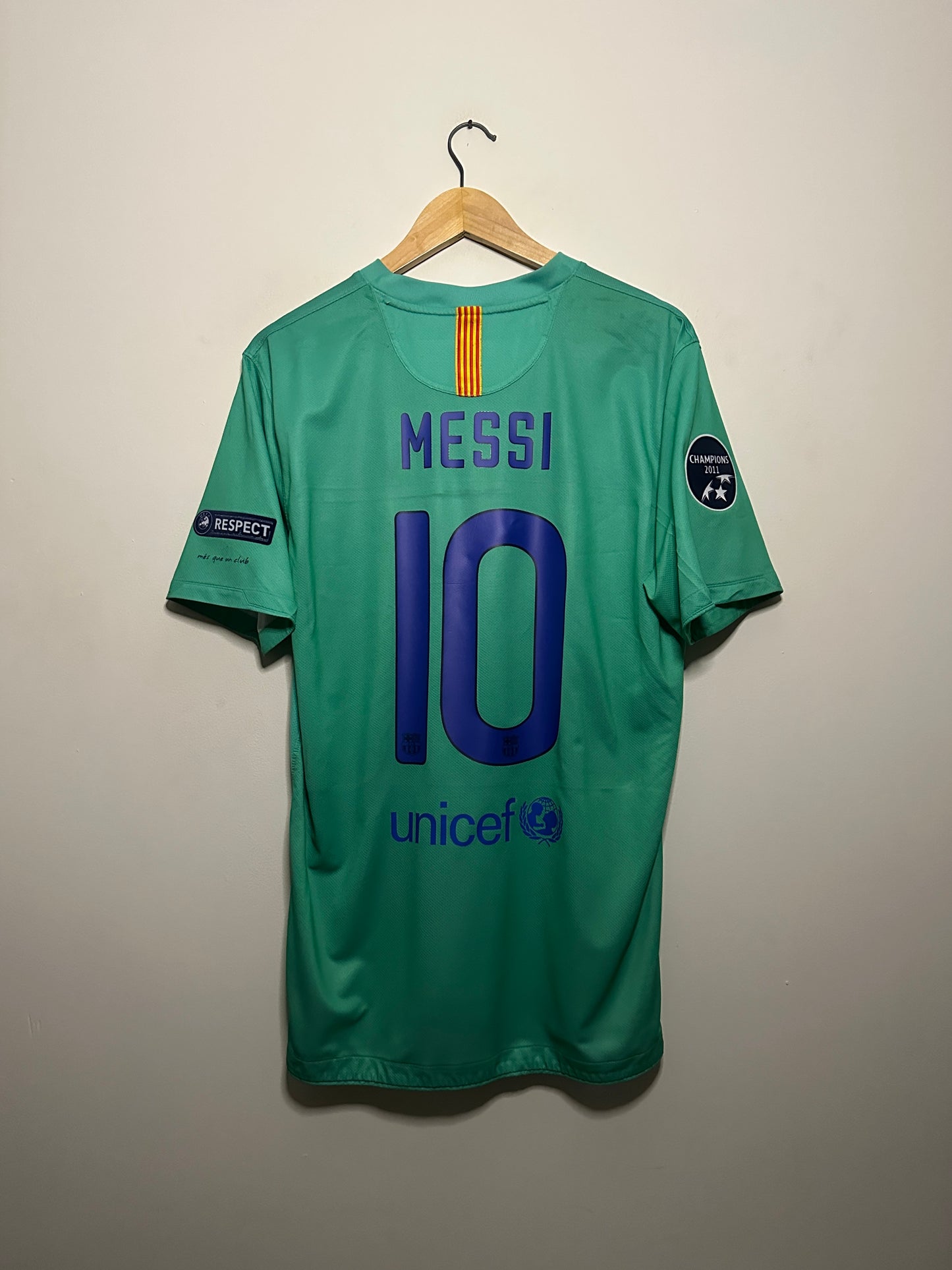 Lionel Messi FC Barcelona 2011-12 third football shirt (L)
