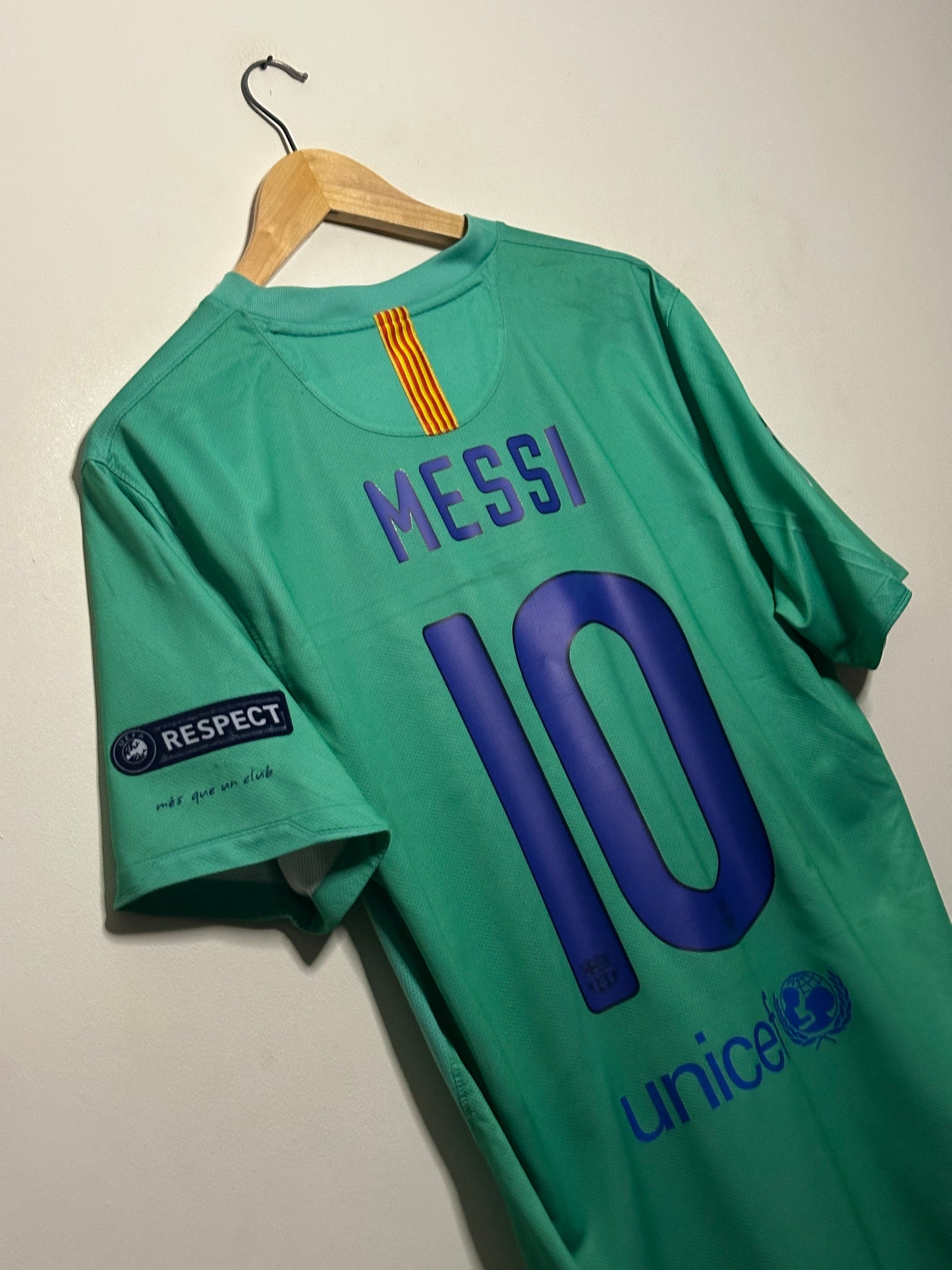 Lionel Messi FC Barcelona 2011-12 third football shirt (L)