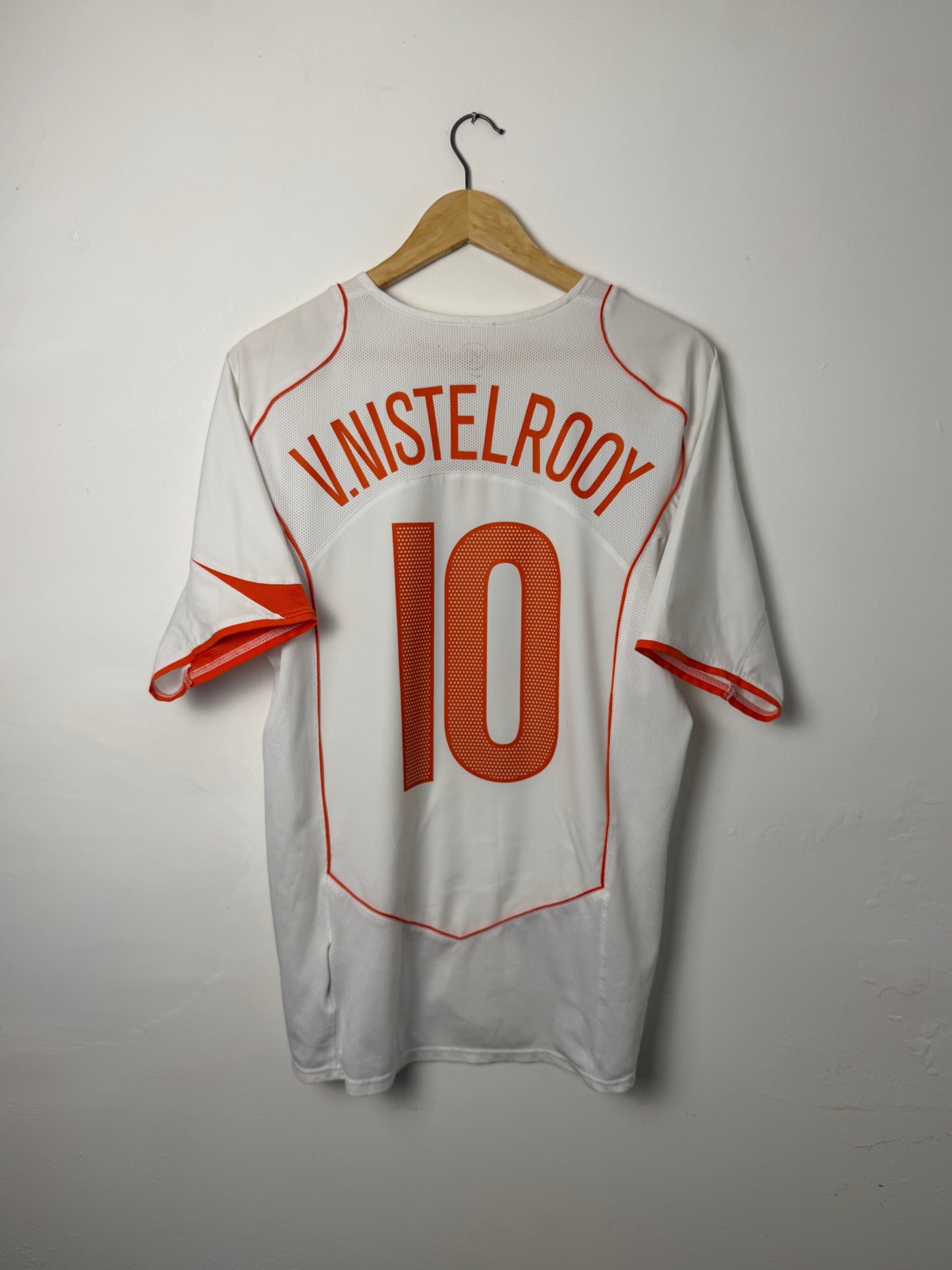 Ruud Van Nistelrooy Netherlands 2004 away football shirt (L)