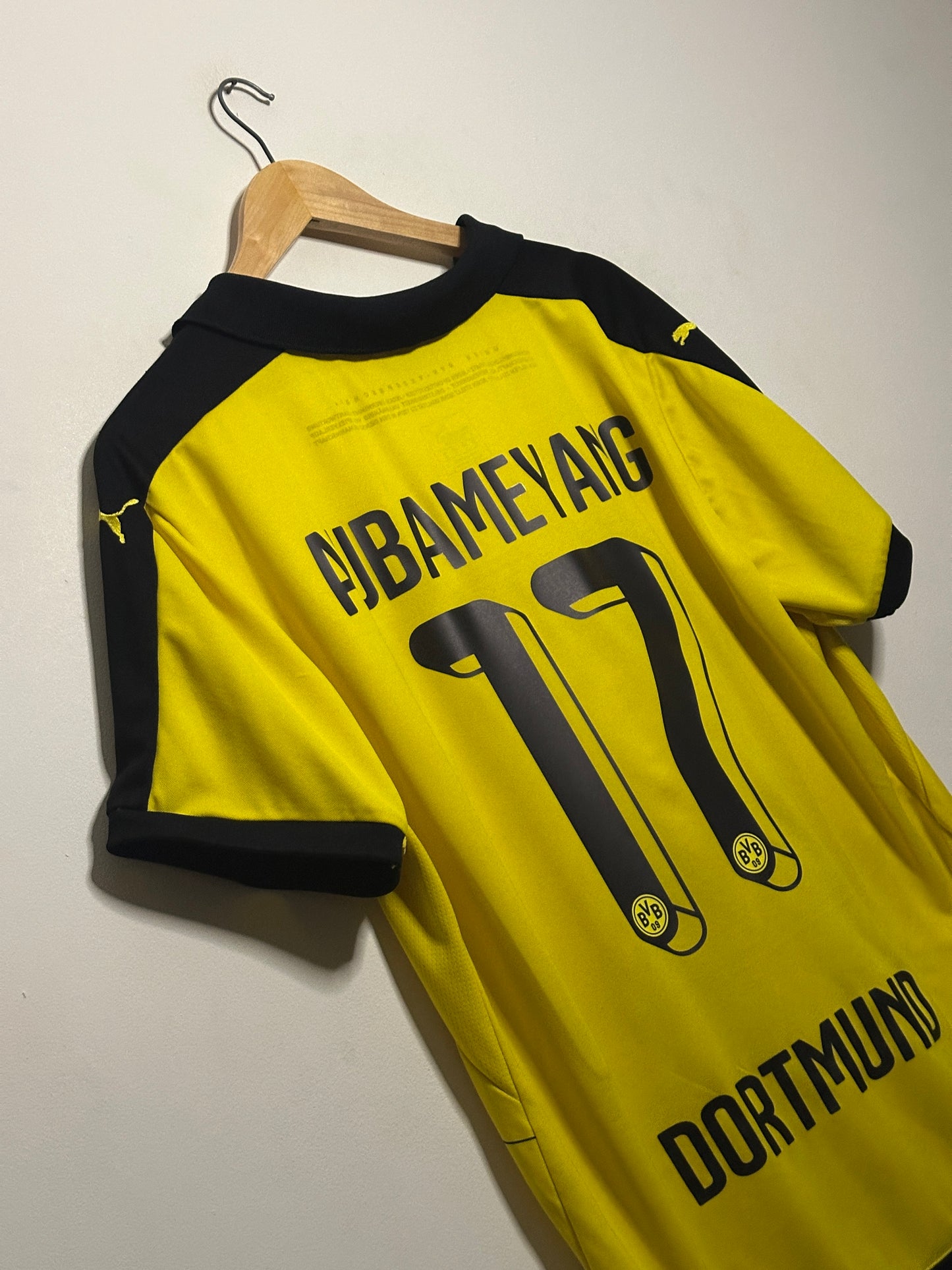 Pierre-Emerick Aubameyang Borussia Dortmund 2015-16 home football shirt (XL)
