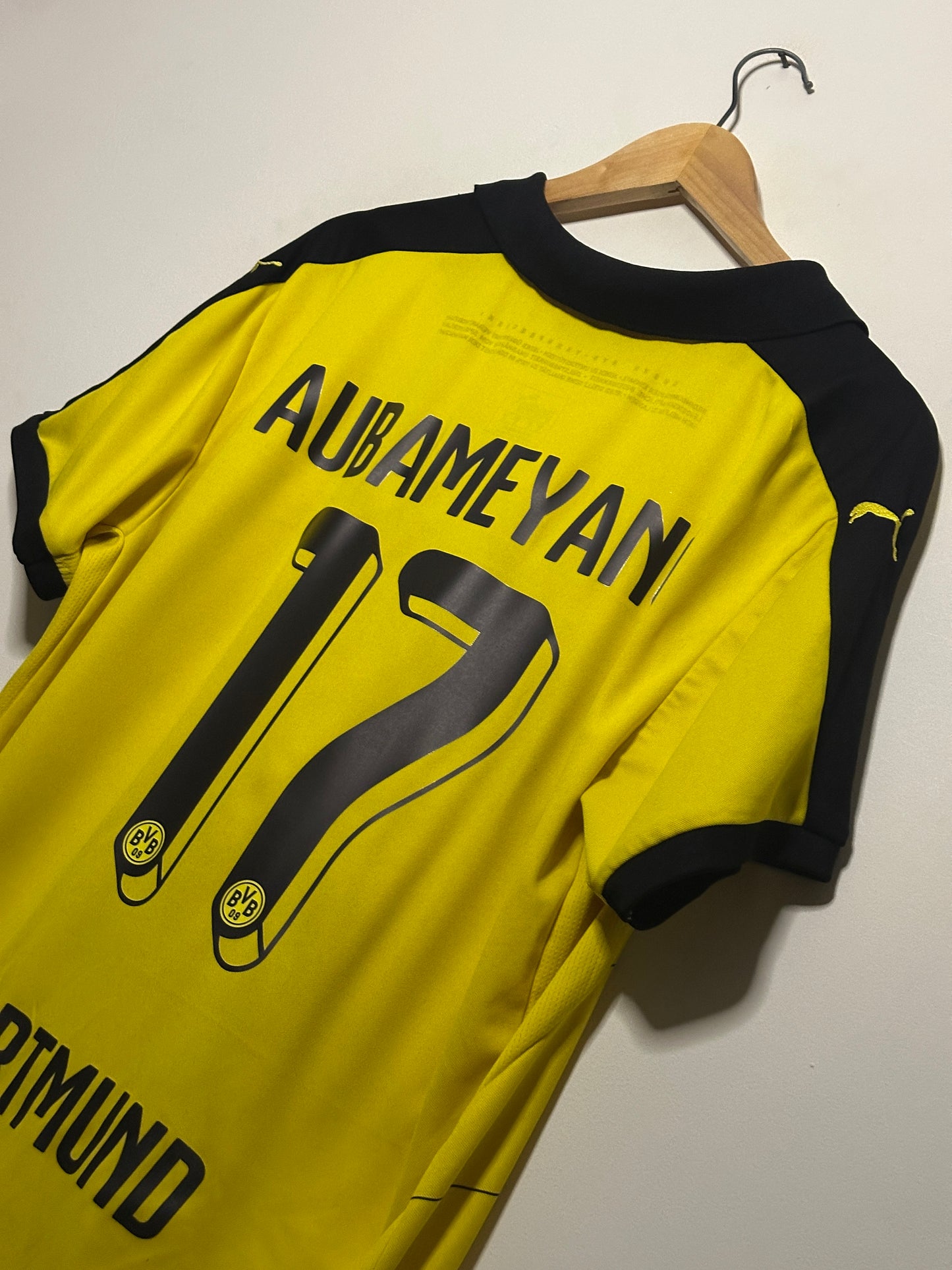 Pierre-Emerick Aubameyang Borussia Dortmund 2015-16 home football shirt (XL)