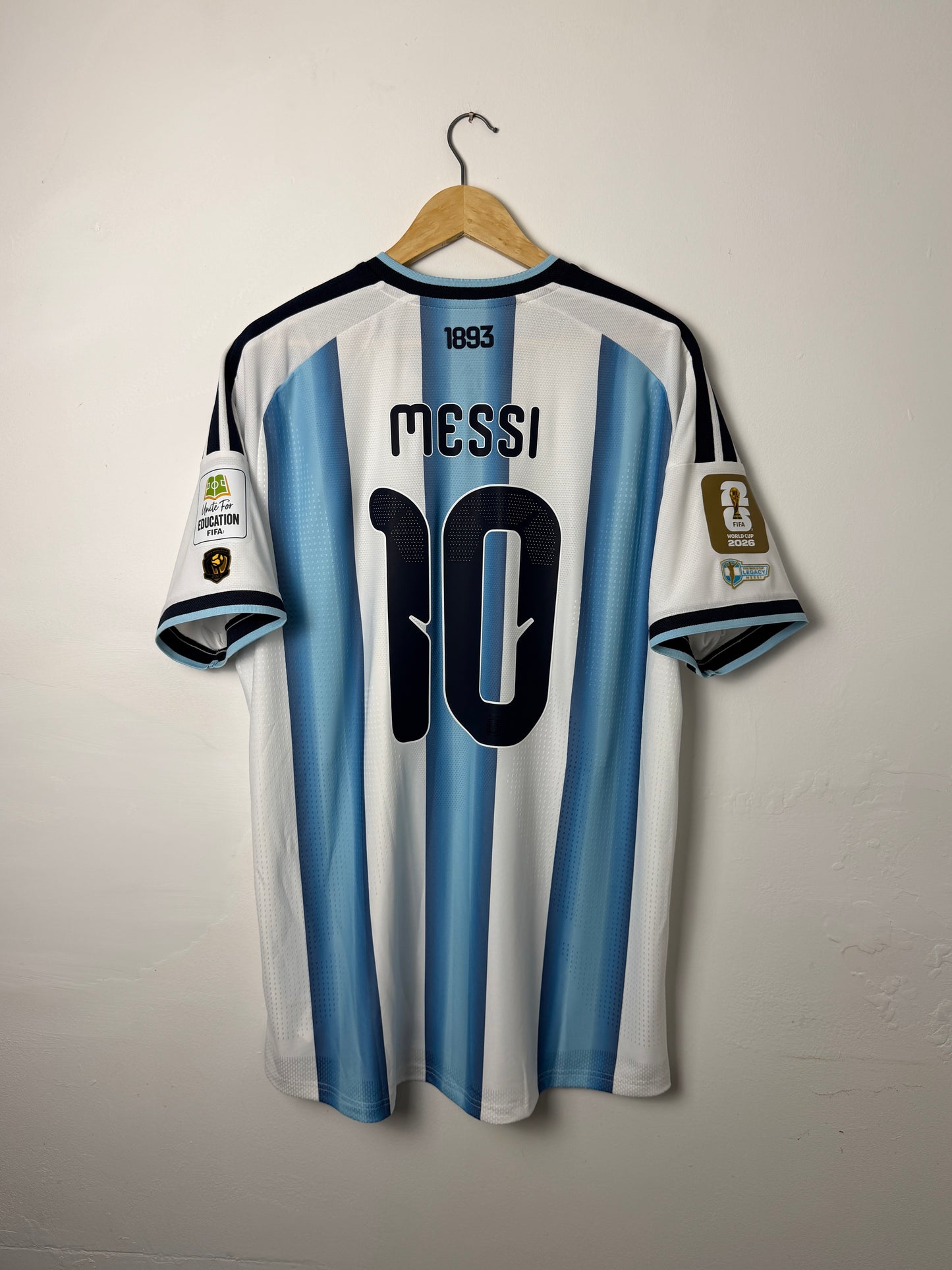 Lionel Messi Argentina 2026 World Cup CLIMACOOL+ home football shirt (XL)